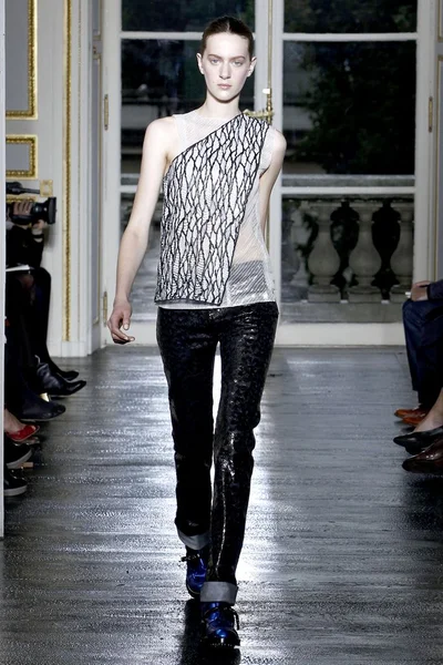 Look 26